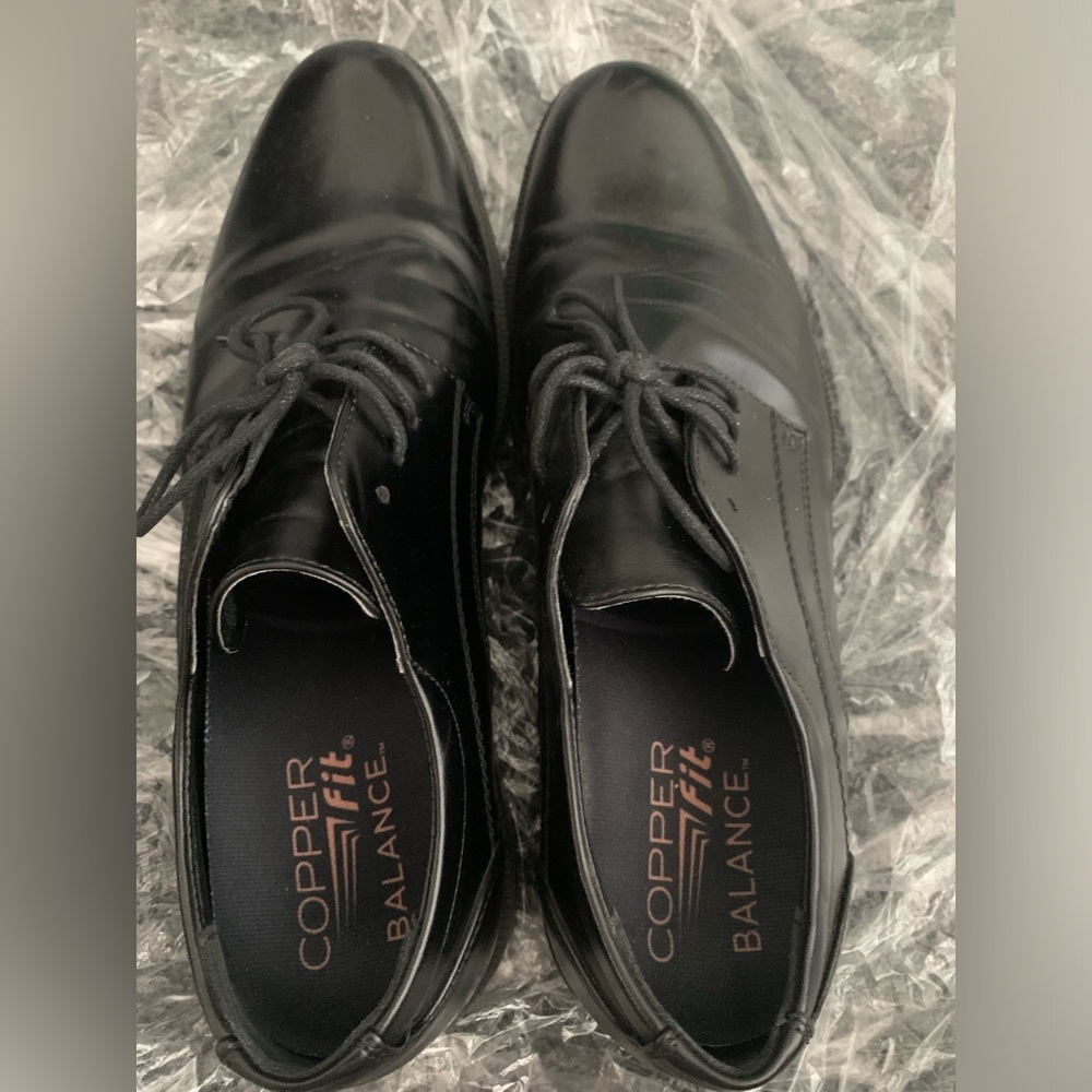 Van Heusen dress shoes